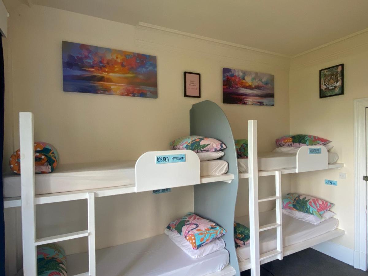 Bunk Bed Female Dormitory Room,1361674589:JPEG
